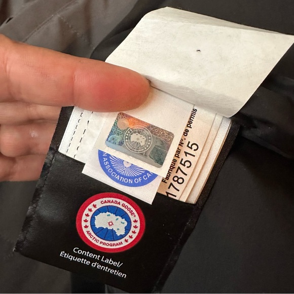 Canada Goose Wyndham Parka Mens Graphite Gray Size XL Real Fur Hood 3808M - Picture 12 of 16